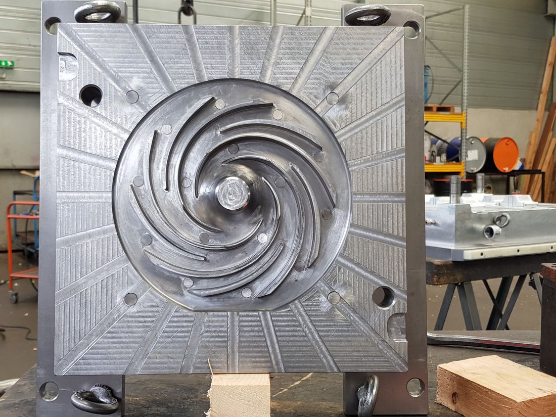 Boîte à noyau pour roue de turbine