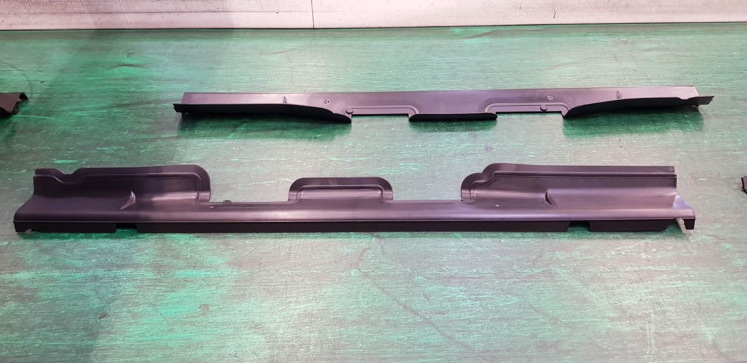 Pièces injectées issues du moule bi-matière